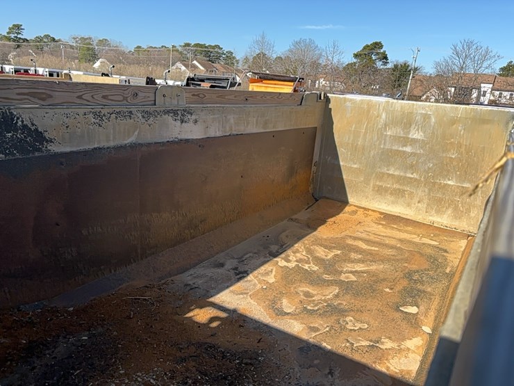 mack-rd688s-image-11