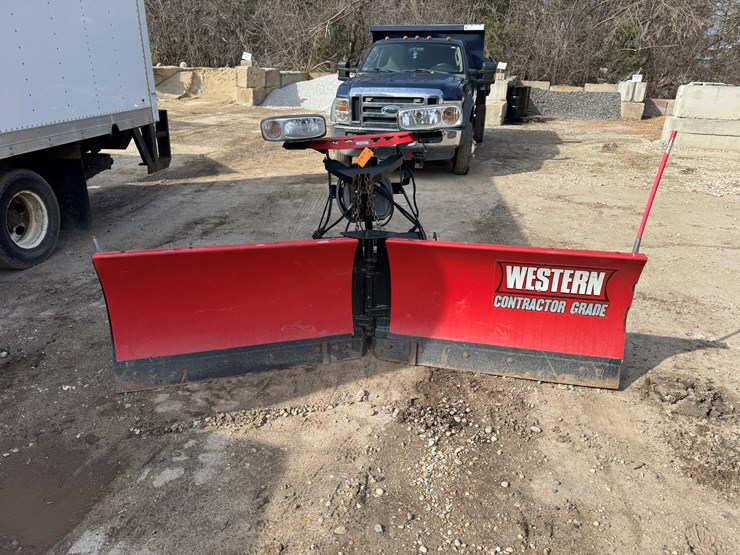 2012-ford-f550-xlt-image-26