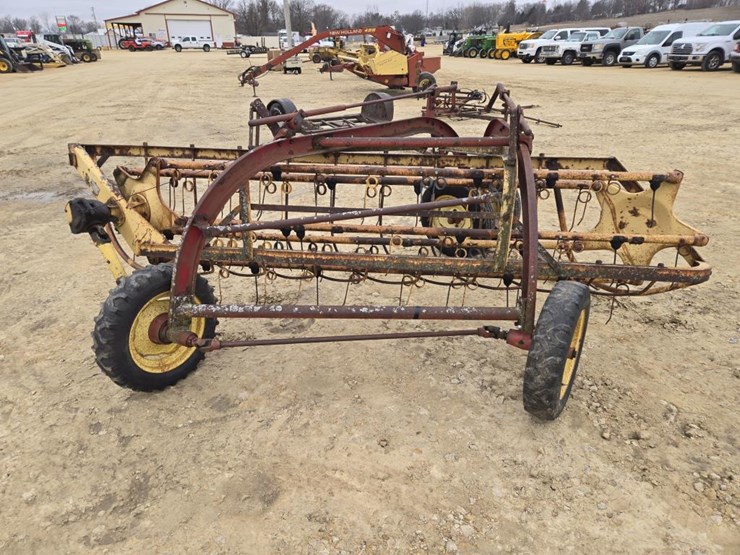 new-holland-256-image-5