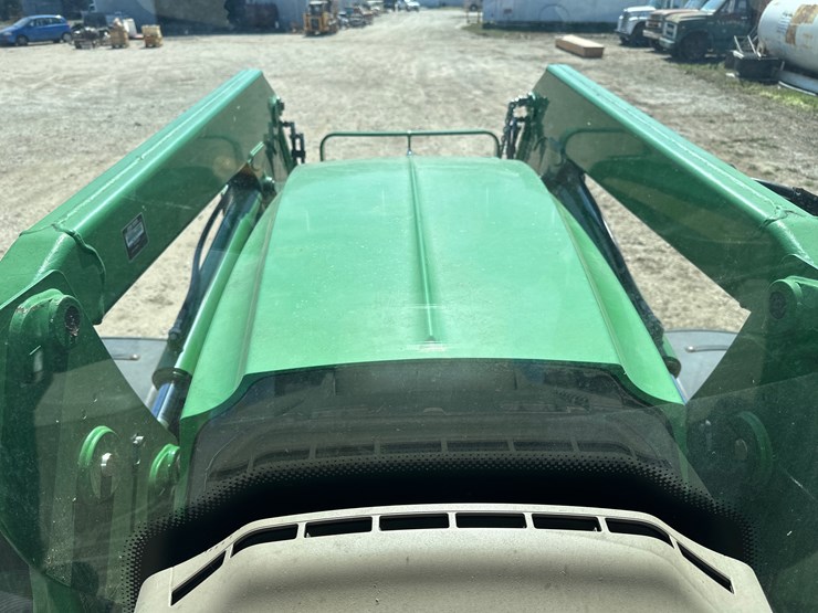 2013-john-deere-6125r-image-14