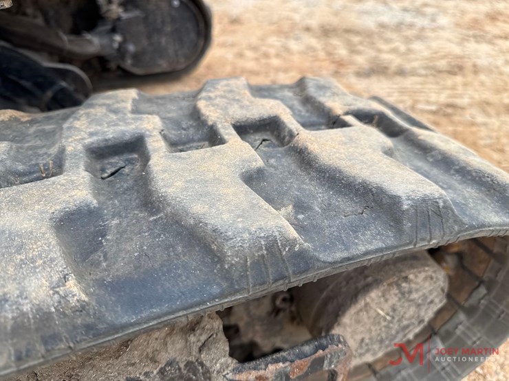 2024-caterpillar-301.7-image-14