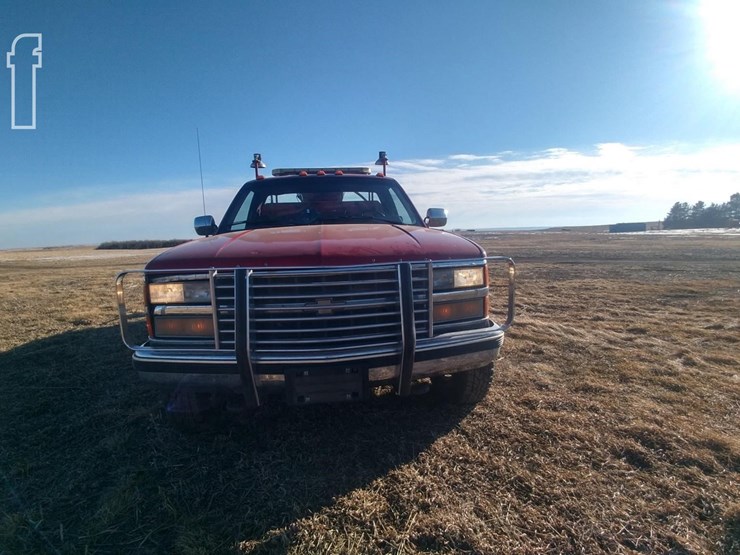 1990-chevrolet-3500-image-3