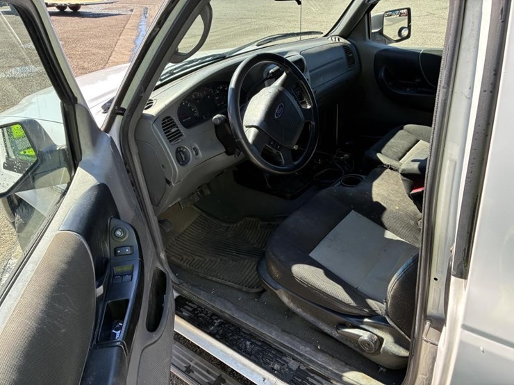 2010-ford-ranger-image-12