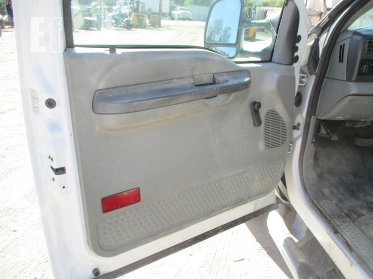 2003-ford-f450-image-12