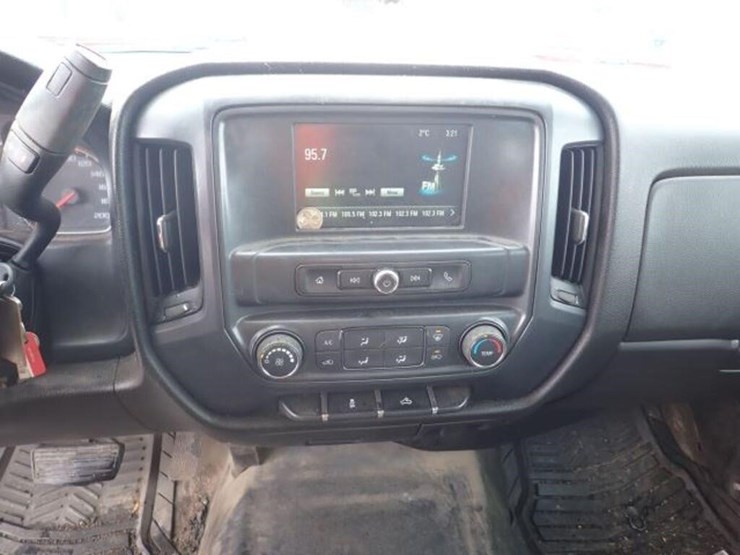 2019-chevrolet-silverado-3500hd-image-25