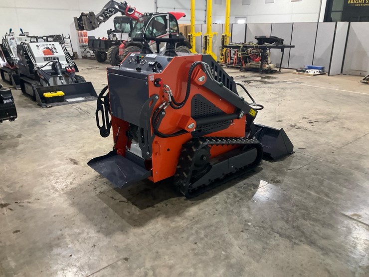 #1005-•-tpm,-t460-mini-skid-steer-loader-image-5