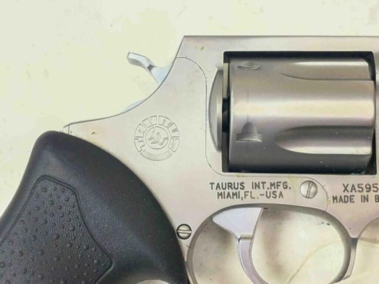 taurus-revolver-image-14