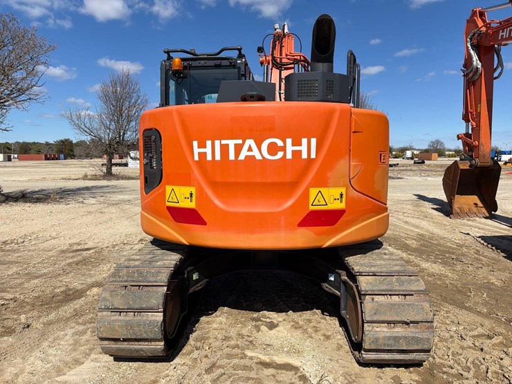 2020-hitachi-zx135us-6-image-7