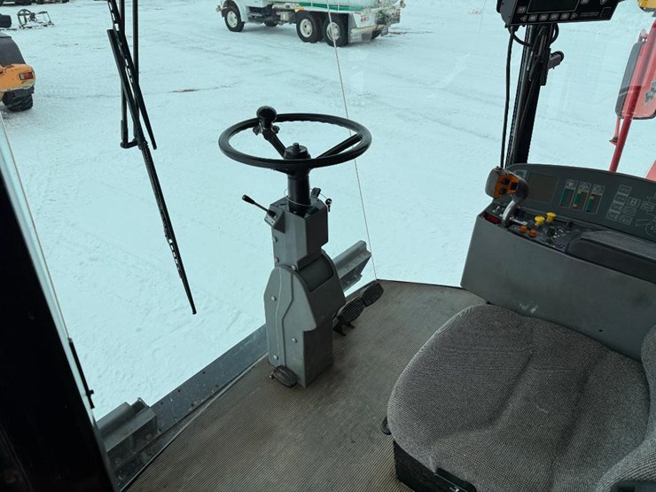 massey-ferguson-8780-image-62