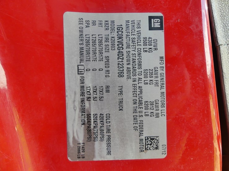 2013-chevrolet-silverado-2500-image-14