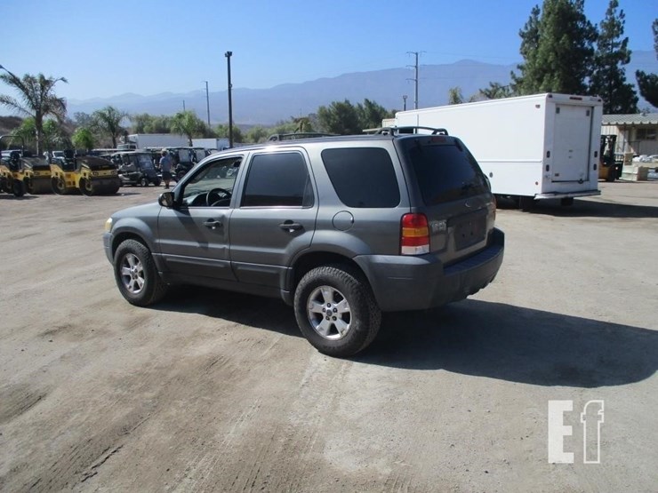 2005-ford-escape-xlt-image-4