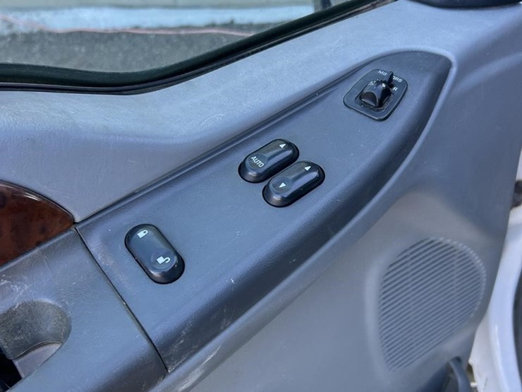 2004-ford-f250-image-24