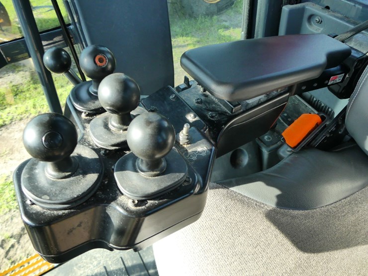 2020-deere-670gp-image-17