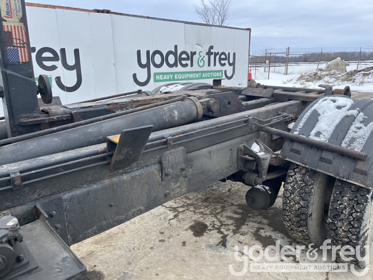 2002-international-durastar-4300-image-22