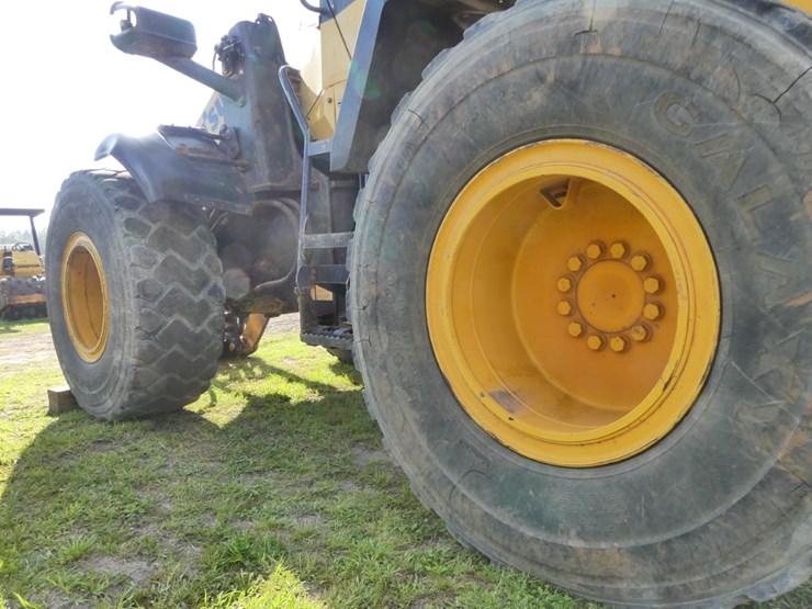 2013-komatsu-wa270-image-5