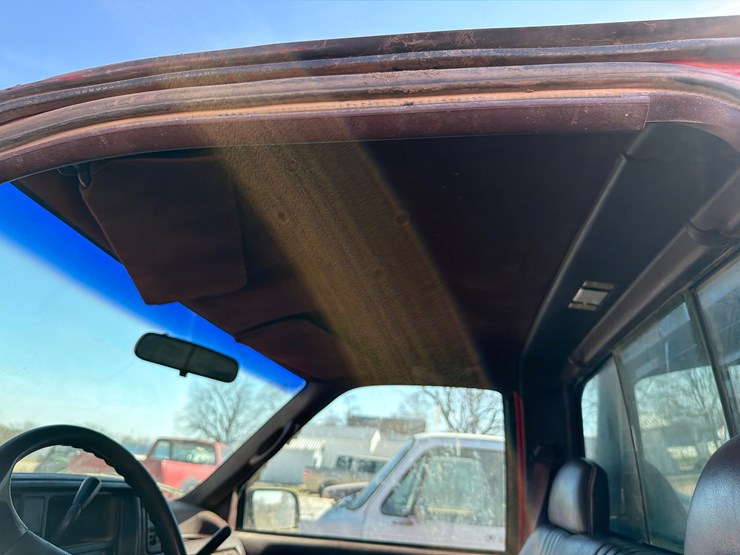 1995-gmc-3500-image-10