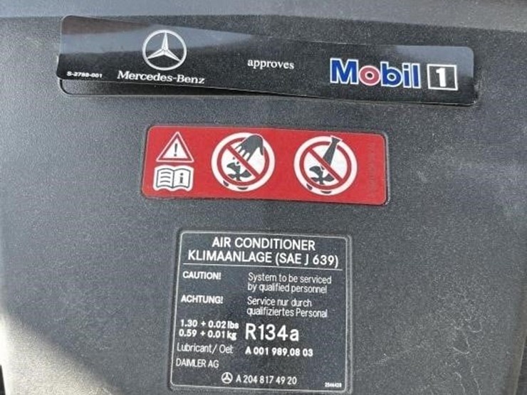 l1---2012-mercedes-benz-e-350-image-25