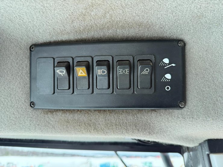 massey-ferguson-8780-image-74