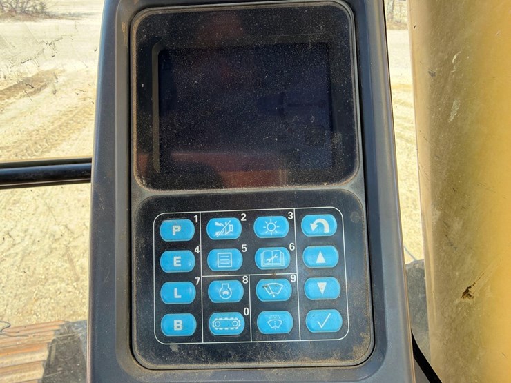 komatsu-pc308us-lc-3-image-30