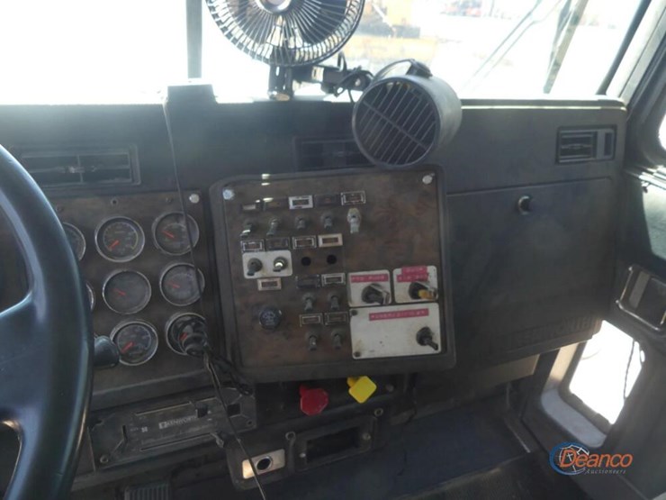 1995-kenworth-w900b-image-17