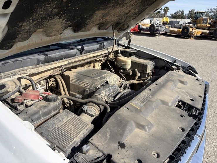 2010-chevrolet-silverado-2500-image-7