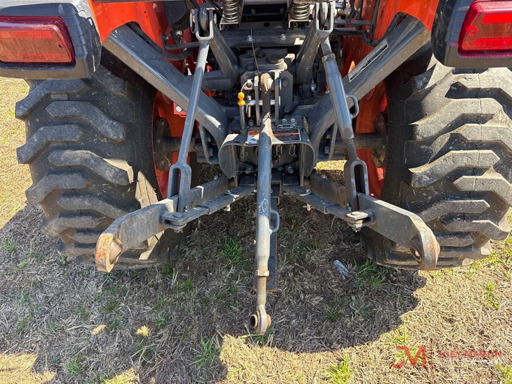 kubota-b2601-utility-tractor-image-14