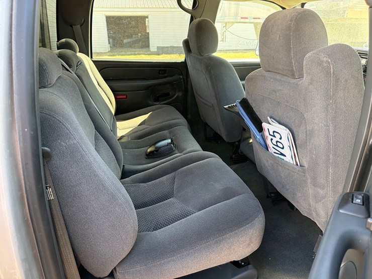 chevrolet-2500hd-image-16