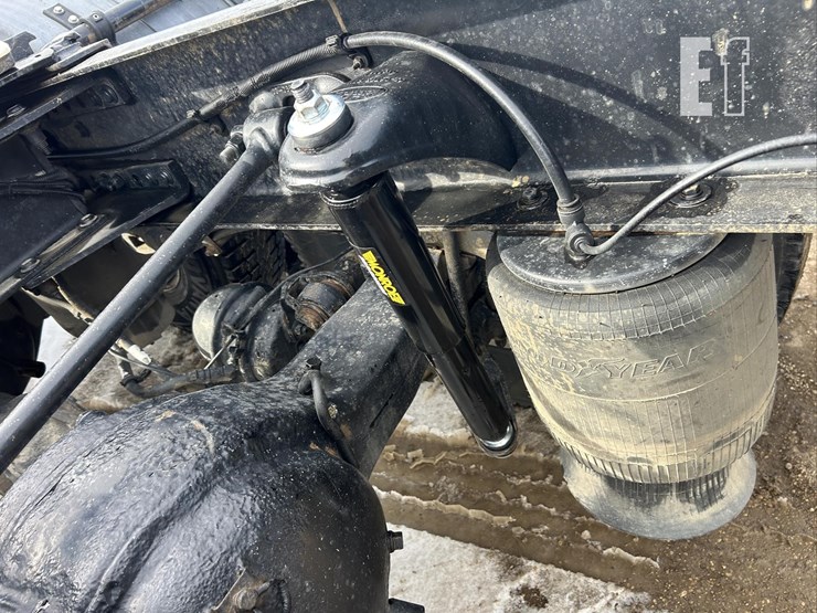 2012-peterbilt-386-image-72