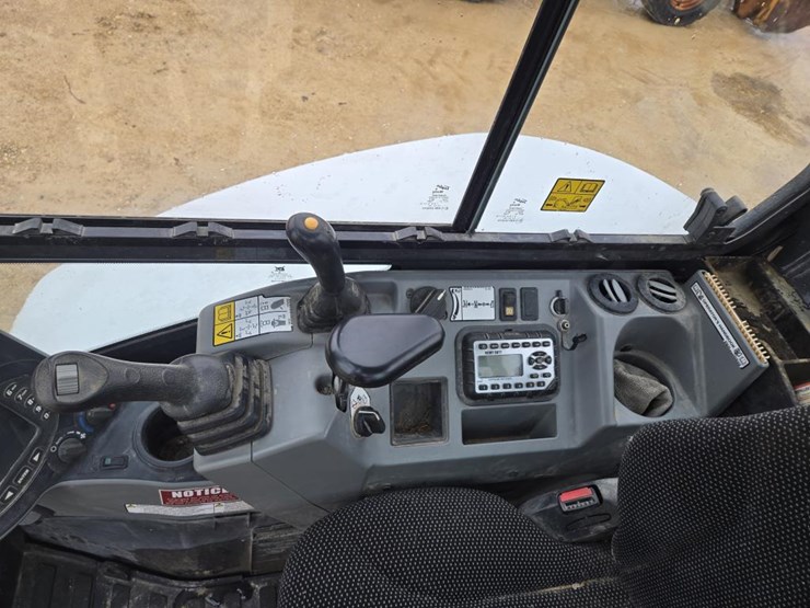 bobcat-e35i-image-18