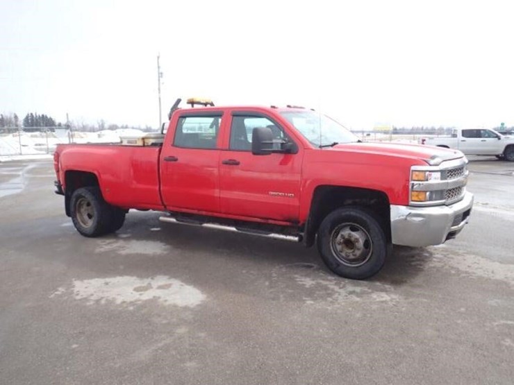 2019-chevrolet-silverado-3500hd-image-3