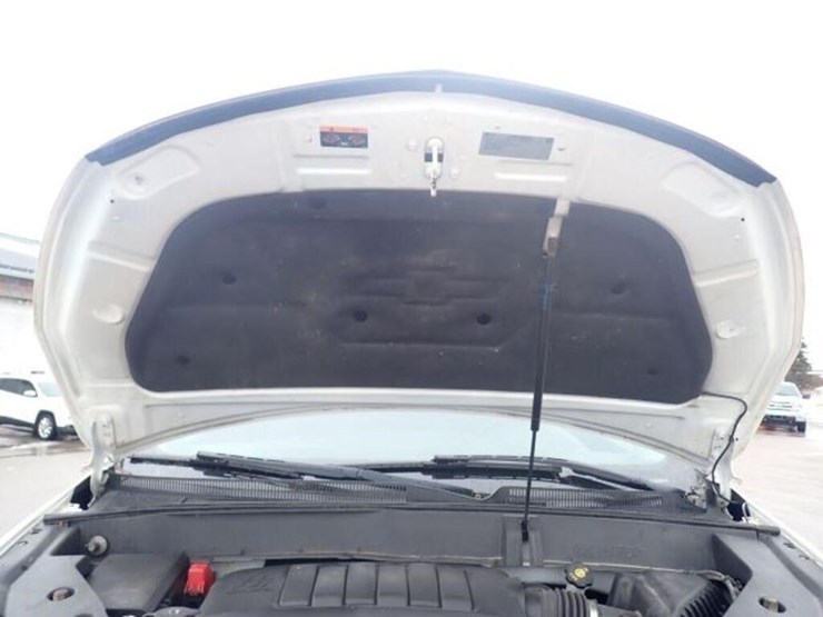 2015-chevrolet-traverse-image-100