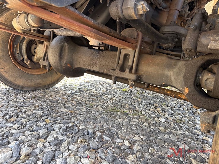 2011-international-7400-image-9