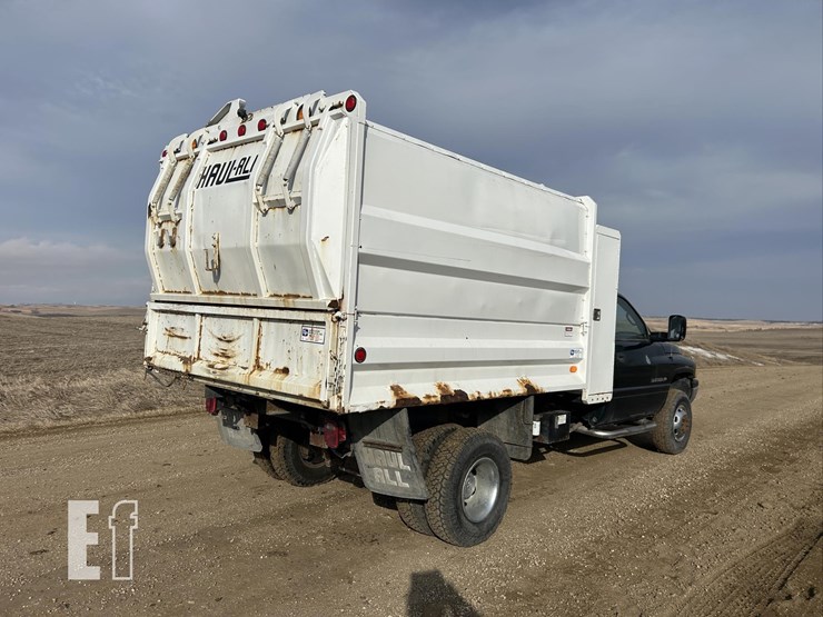 2001-dodge-ram-3500-image-5