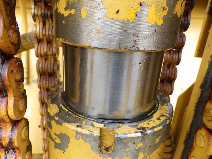 caterpillar-v50b-image-20