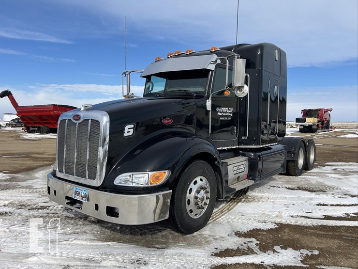 2012-peterbilt-386-image-1
