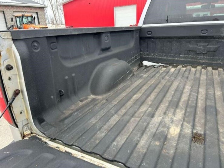 2018-chevrolet-silverado-2500hd-image-56