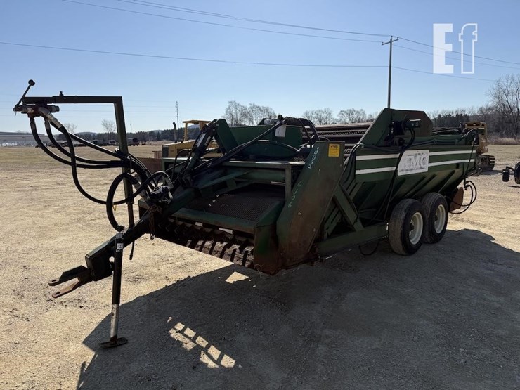 kelley-mfg-co-poultry-house-cleanout-machine-6106-image-1