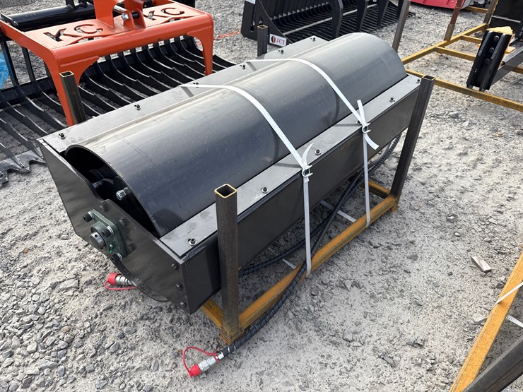 #2070-•-unused-giyi-vr59-skid-steer-vibratory-roller-dyluj260227-inv#-41997-image-3