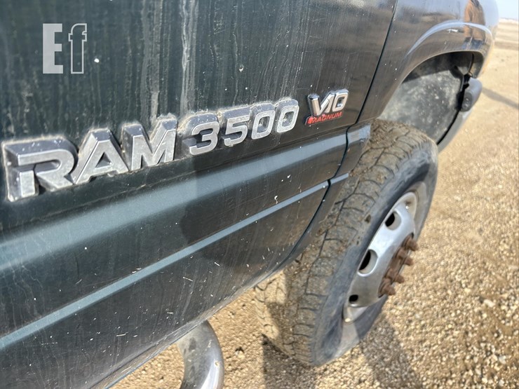 2001-dodge-ram-3500-image-29