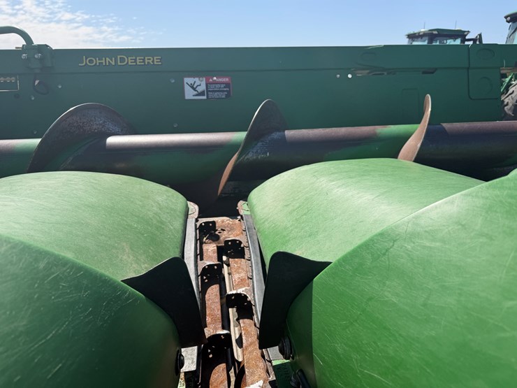 john-deere-608c-image-45