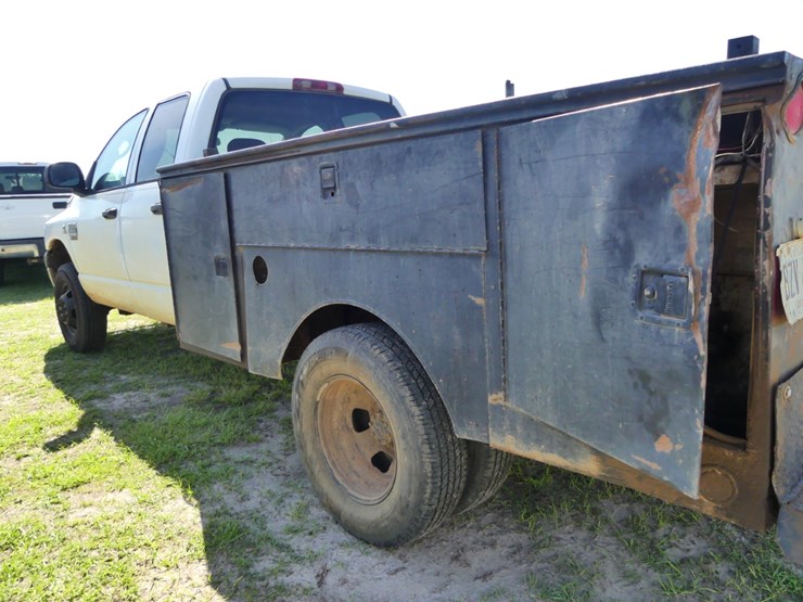 2007-dodge-ram-3500-image-3
