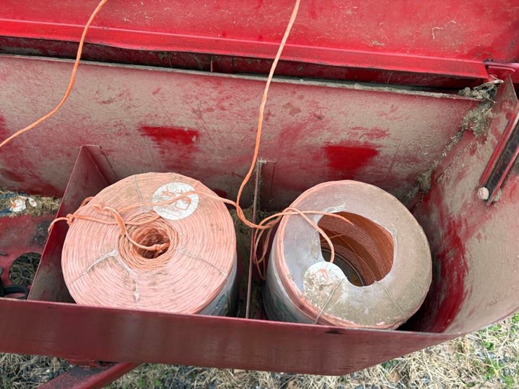 new-holland-311-image-6