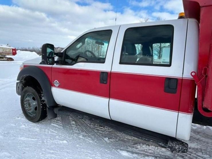 2015-ford-f550-xl-image-36