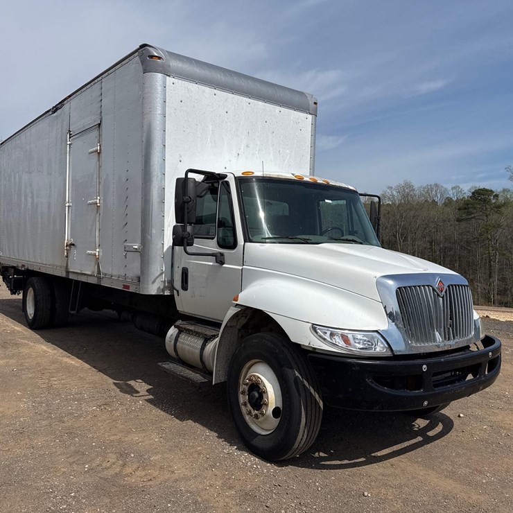 2016 INTERNATIONAL MA025 SINGLE AXLE BOX TRUCK