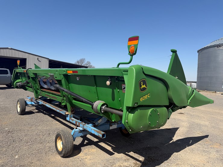 john-deere-608c-image-4