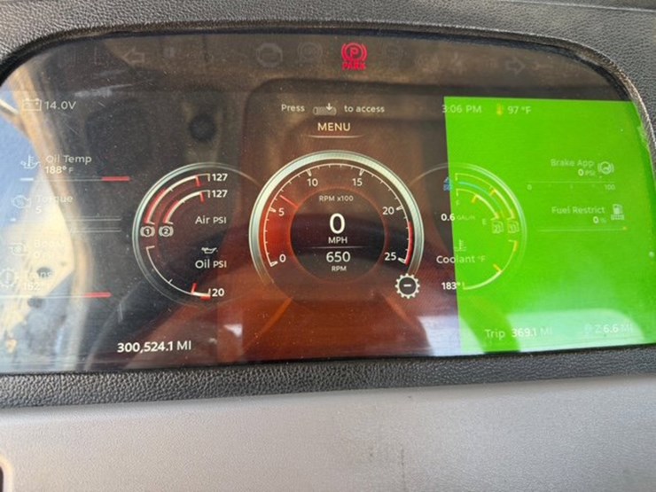 2022-peterbilt-389-image-13