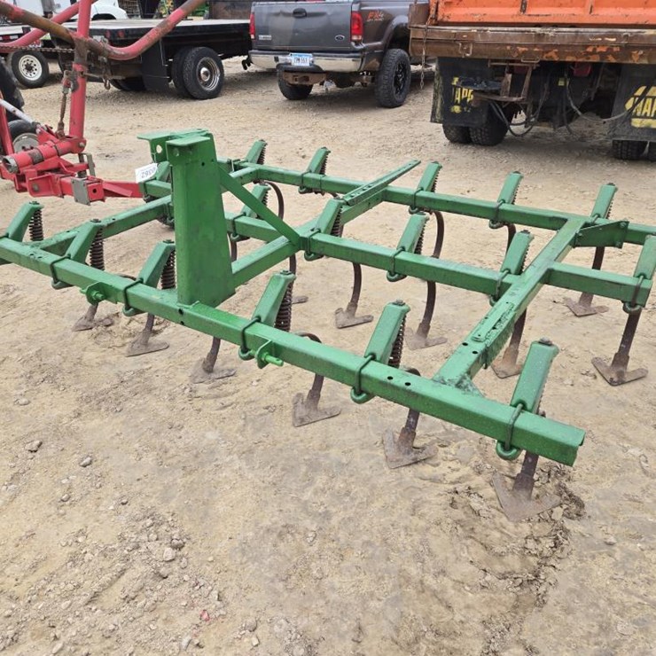 #362 • JOHN DEERE 3PT FIELD CULTIVATOR