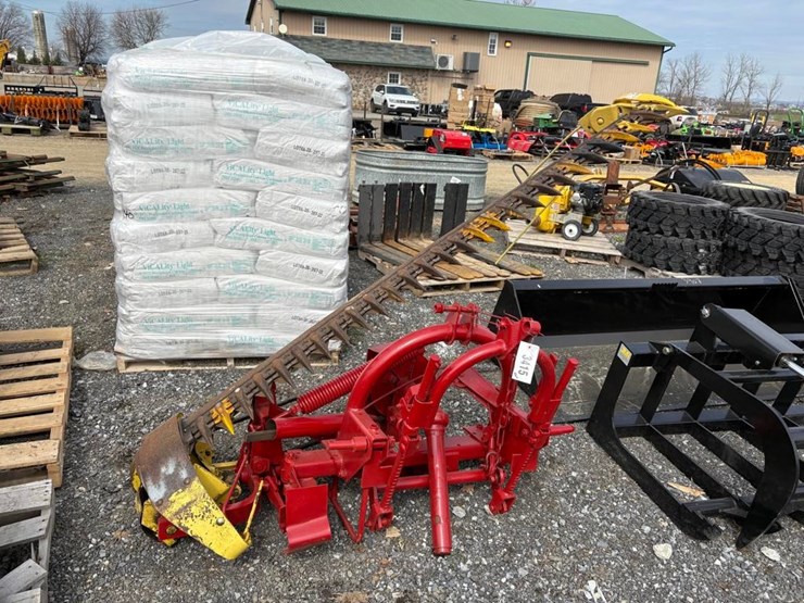 new-holland-455-image-1