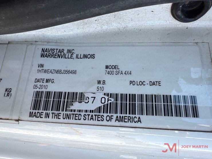 2011-international-7400-image-42