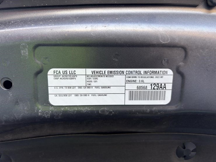 2022-ram-1500-big-horn-image-8